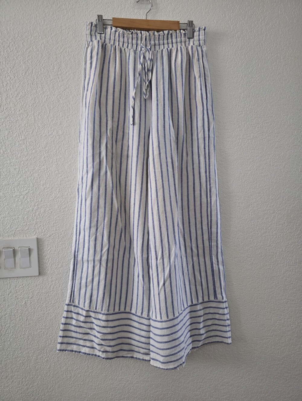 LC Lauren Conrad Blue and White Striped   Linen Blend Wide Leg Pants S